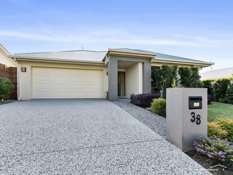 38 Augusta Circuit, Peregian Springs QLD 4573