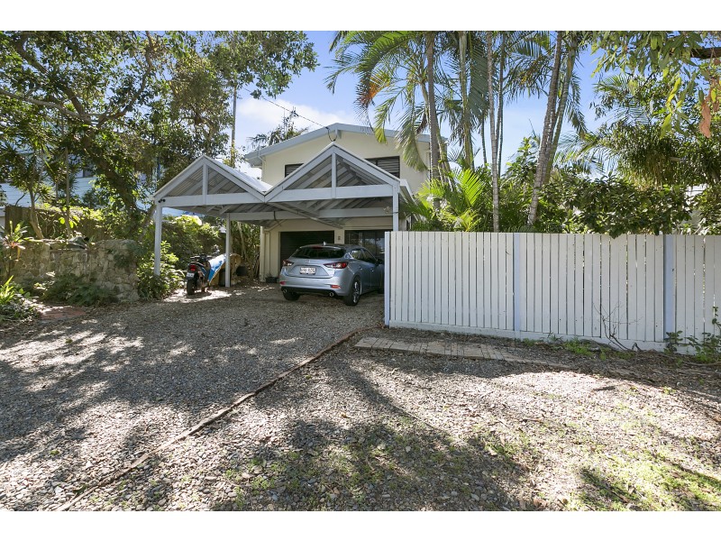 6 Weyba Street, Sunshine Beach QLD 4567
