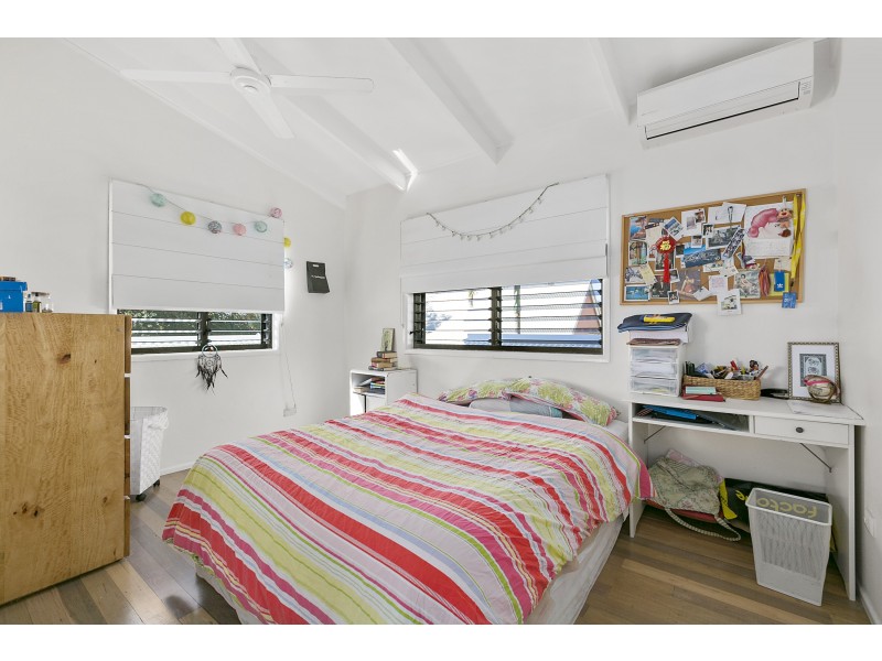 6 Weyba Street, Sunshine Beach QLD 4567