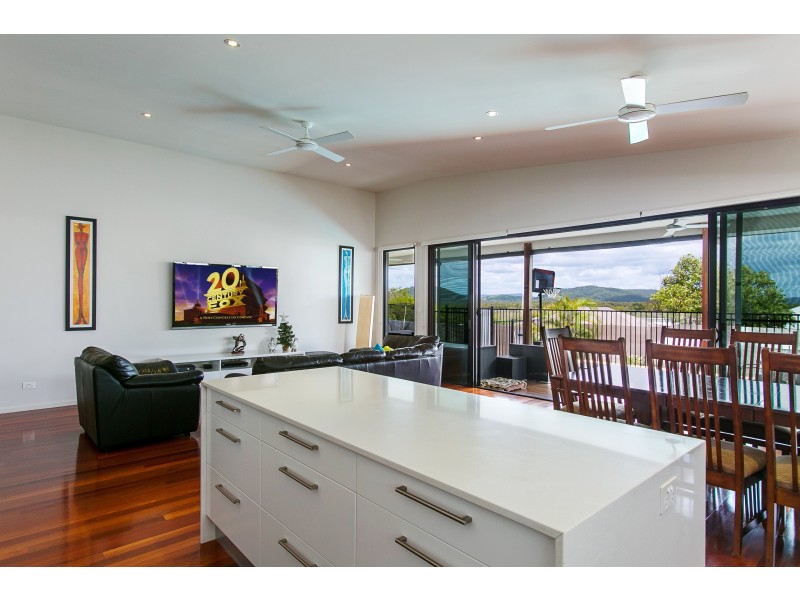 8  Tea Tree Grove, Peregian Springs QLD 4573