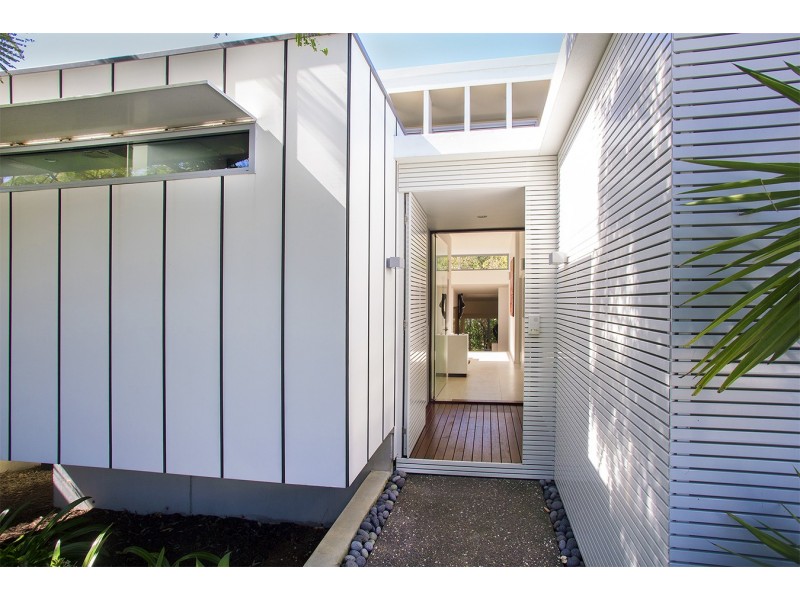 20 Coral Tree Avenue, Noosa Heads QLD 4567