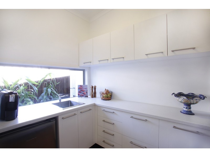 20 Coral Tree Avenue, Noosa Heads QLD 4567