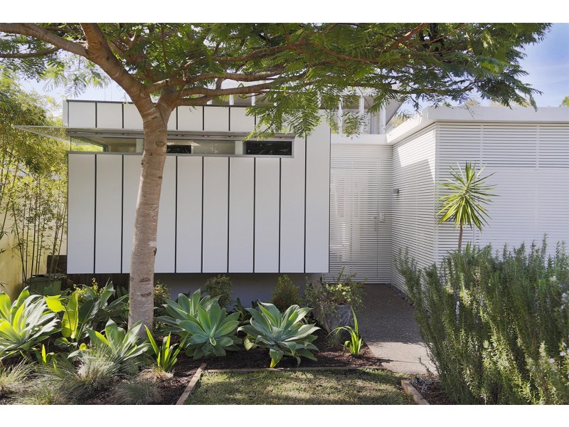 20 Coral Tree Avenue, Noosa Heads QLD 4567