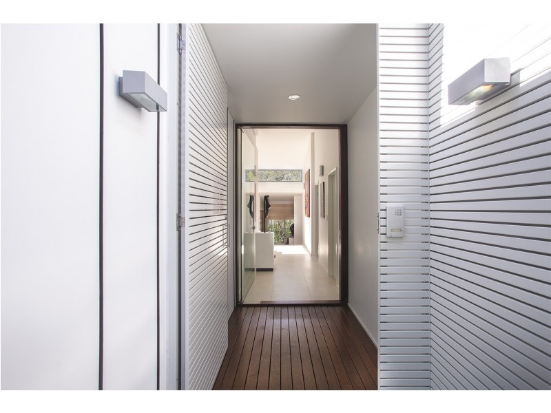 20 Coral Tree Avenue, Noosa Heads QLD 4567