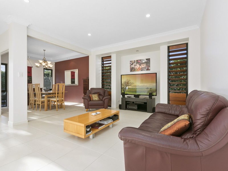 74 The Avenue, Peregian Springs QLD 4573