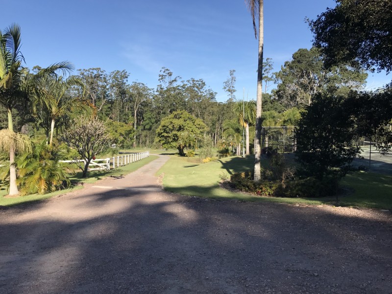 130  Paskins Road, Palmwoods QLD 4555