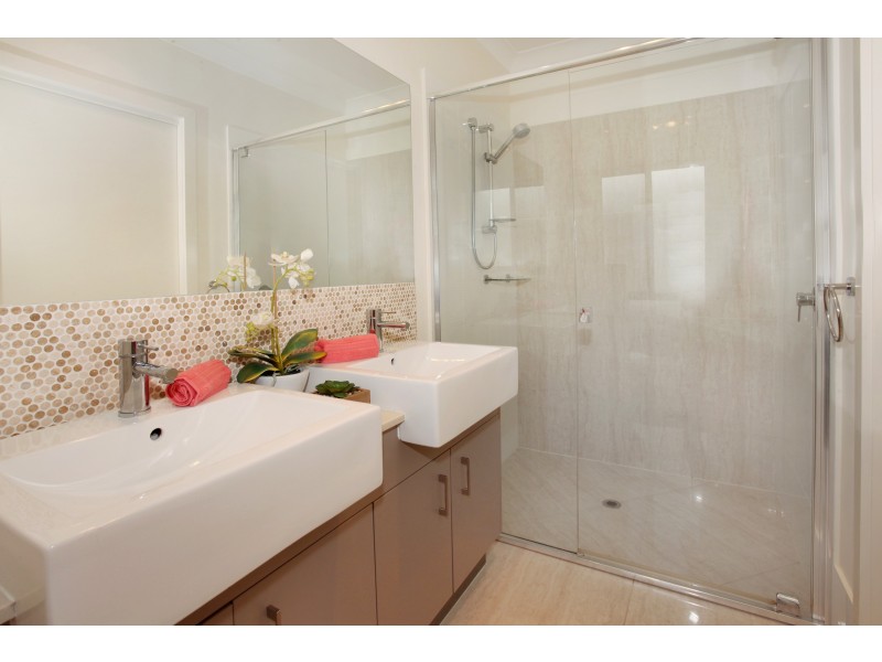 11 Peachtree Crescent, Peregian Springs QLD 4573