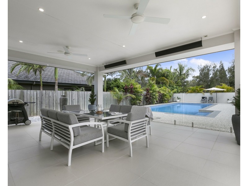 18 Attenuatta Place, Noosaville QLD 4566