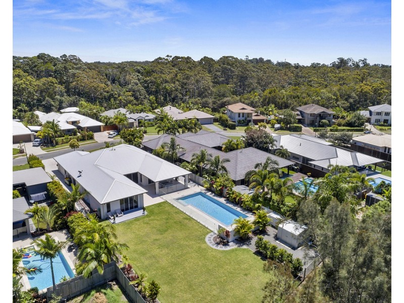18 Attenuatta Place, Noosaville QLD 4566