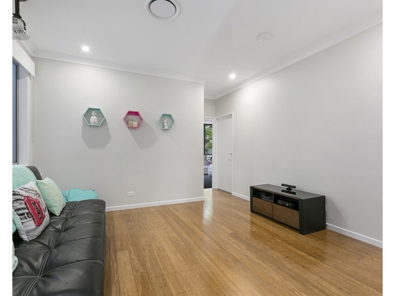 18 Attenuatta Place, Noosaville QLD 4566