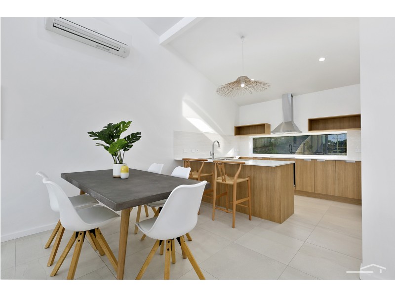 2/29  Duke Street, Sunshine Beach QLD 4567