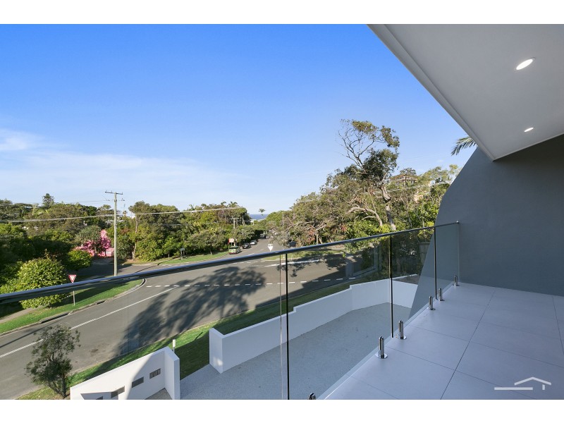 2/29  Duke Street, Sunshine Beach QLD 4567