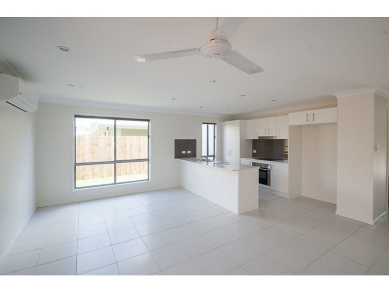 2/22 Silver Wattle Drive, Peregian Springs QLD 4573