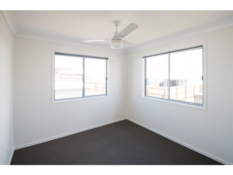 2/22 Silver Wattle Drive, Peregian Springs QLD 4573