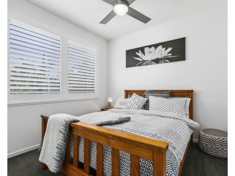 2/18 Edward Street, Noosaville QLD 4566