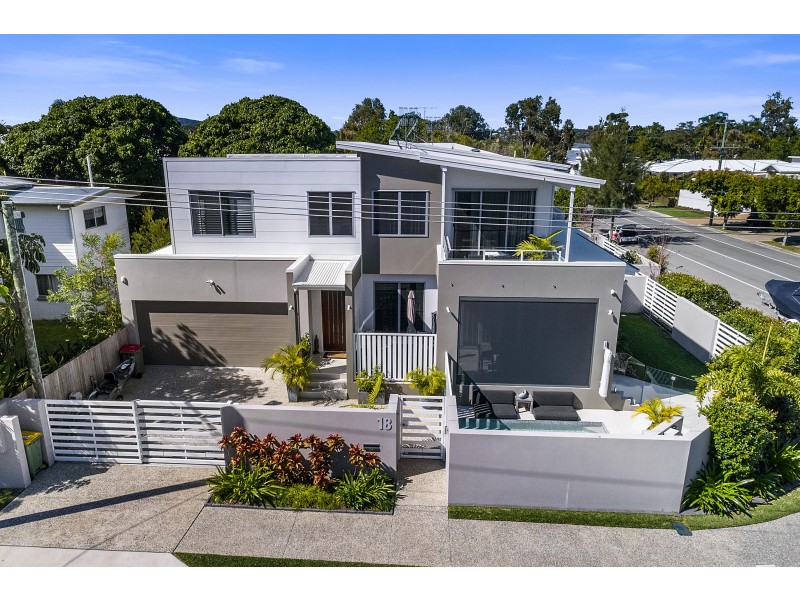 2/18 Edward Street, Noosaville QLD 4566