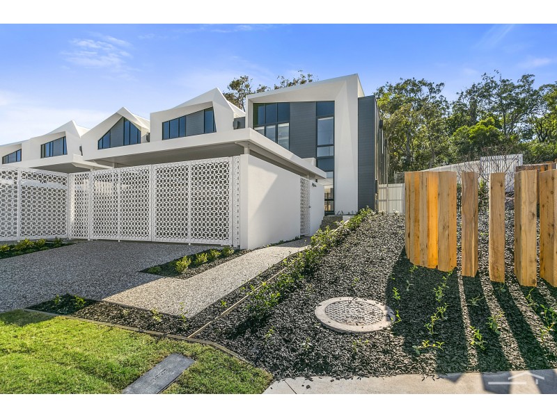 2 Regency Court, Peregian Springs QLD 4573