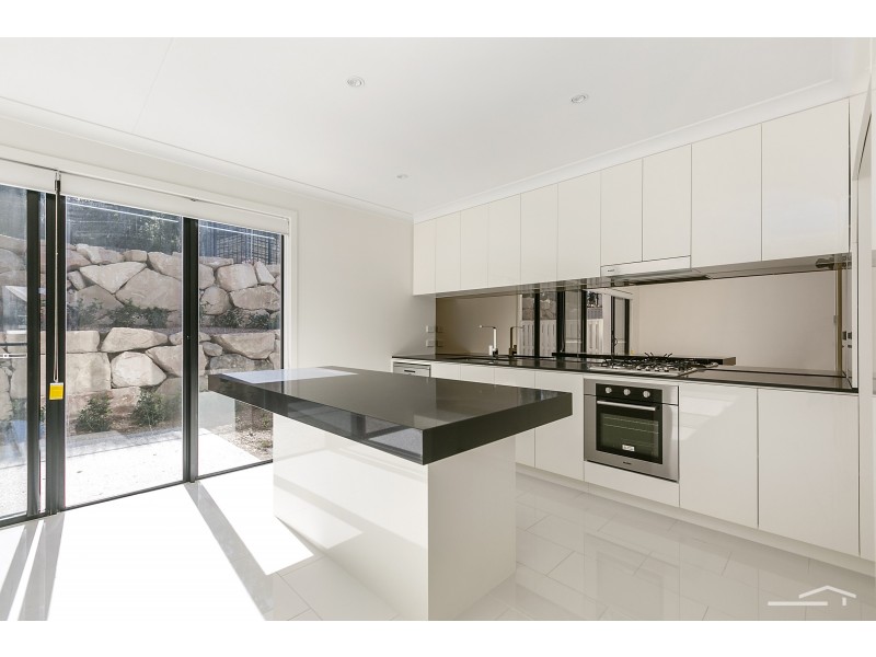 2 Regency Court, Peregian Springs QLD 4573