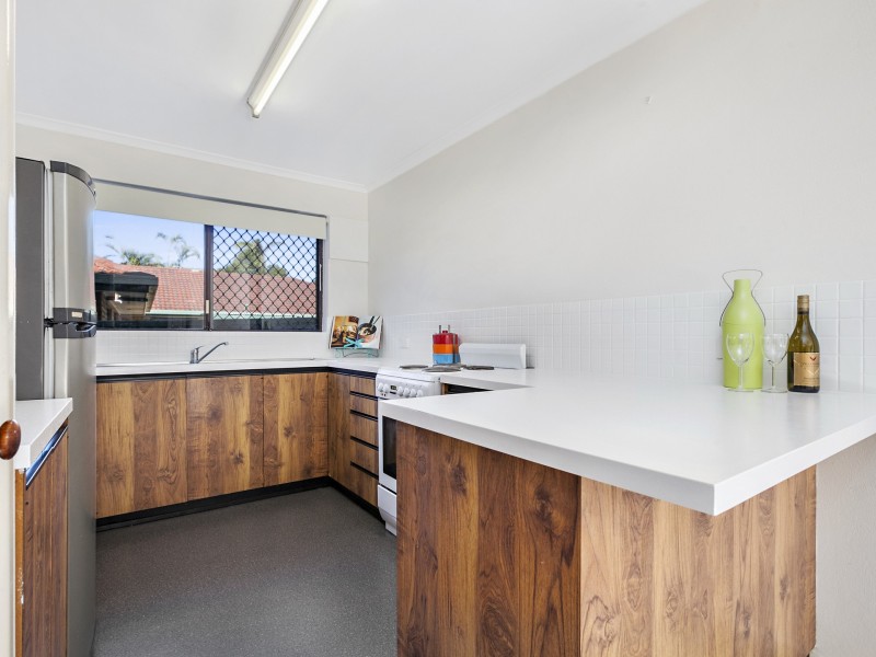 2/58 Peregian Esplanade, Peregian Beach QLD 4573