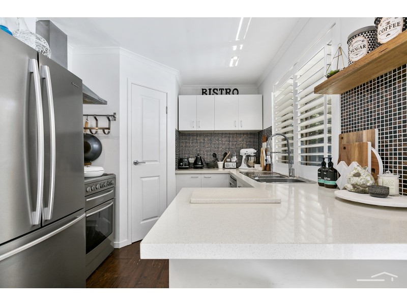 68 Lake Entrance Boulevard, Noosaville QLD 4566