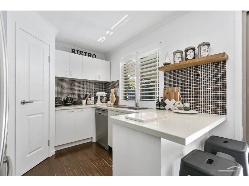 68 Lake Entrance Boulevard, Noosaville QLD 4566