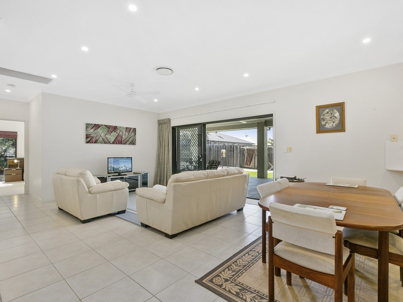 10 Balgownie Drive, Peregian Springs QLD 4573