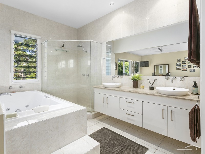 83 The Avenue, Peregian Springs QLD 4573