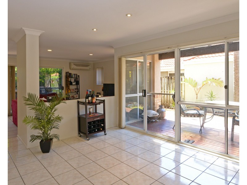 17 Raven Way, Noosaville QLD 4566