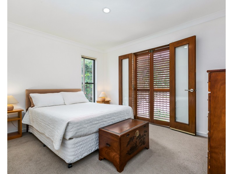 15 Seafarer Court, Castaways Beach QLD 4567