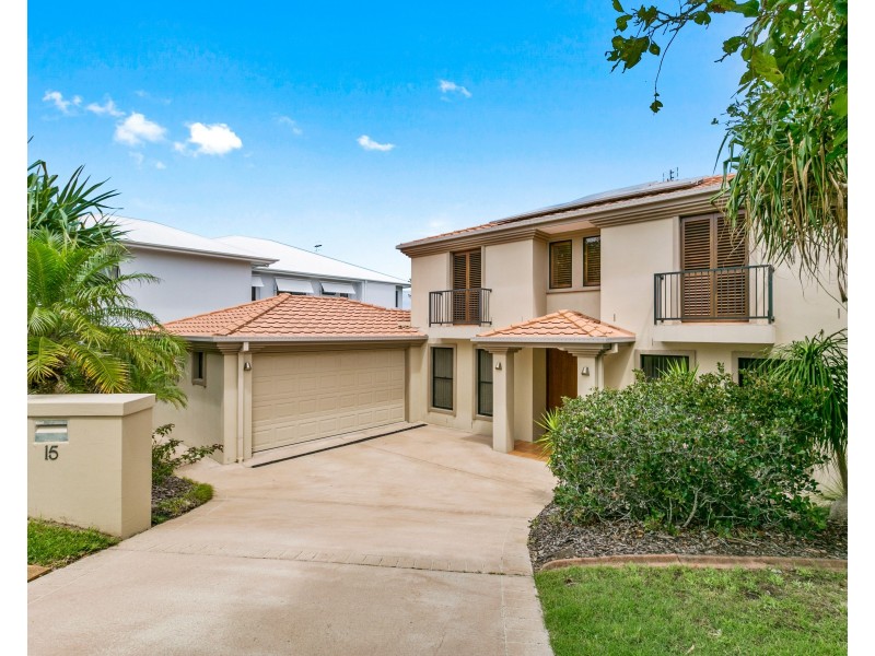 15 Seafarer Court, Castaways Beach QLD 4567