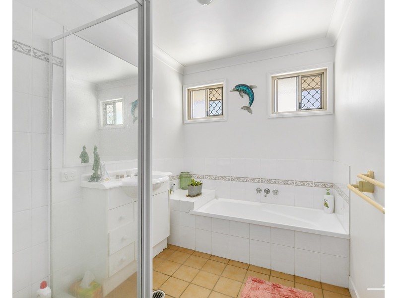 4 Silkwood Drive, Noosaville QLD 4566