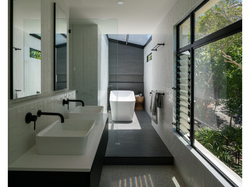 69 Seaview Terrace, Sunshine Beach QLD 4567