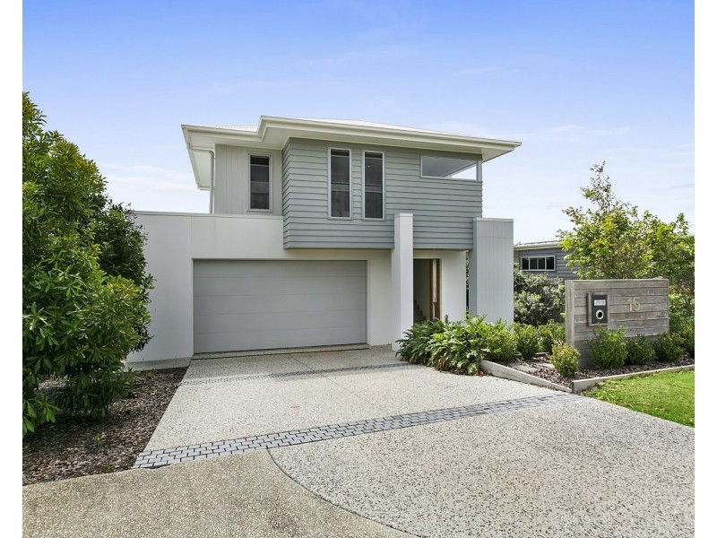 15 Goldfinch Close, Peregian Springs QLD 4573