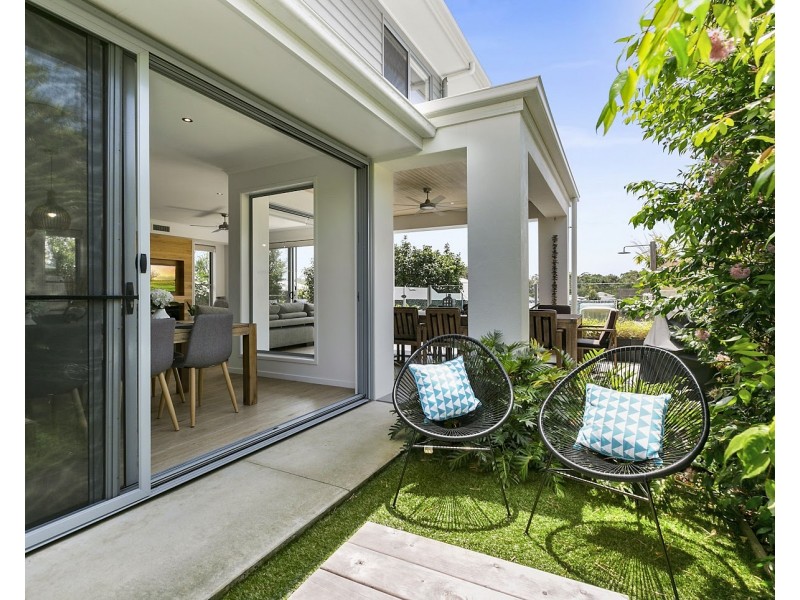 15 Goldfinch Close, Peregian Springs QLD 4573