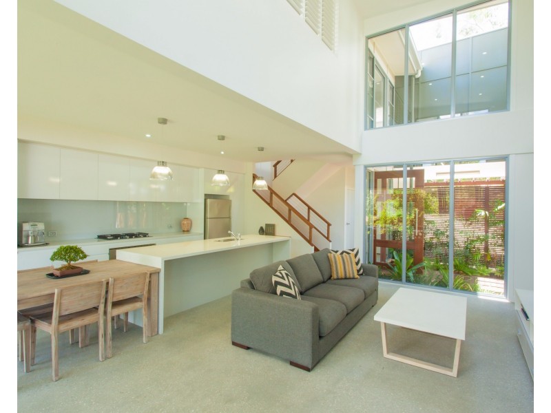 2/25 Nebula Street, Sunshine Beach QLD 4567