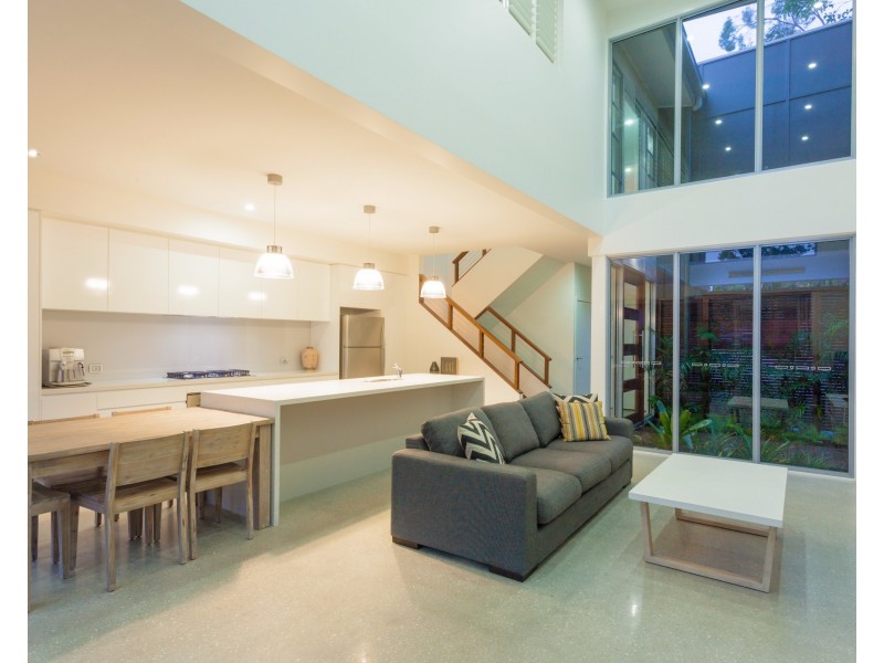 2/25 Nebula Street, Sunshine Beach QLD 4567