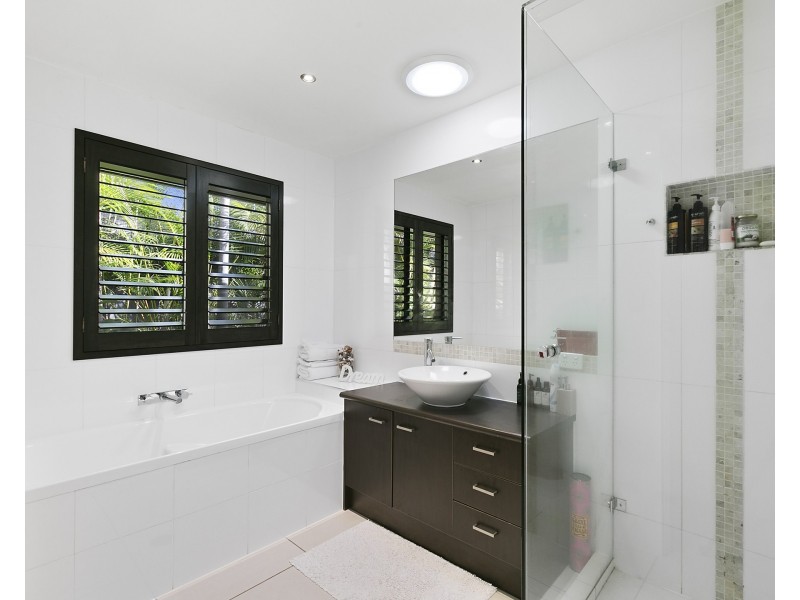 4  Pennant Court, Peregian Springs QLD 4573