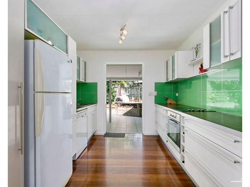 2 Ridge Street, Tewantin QLD 4565