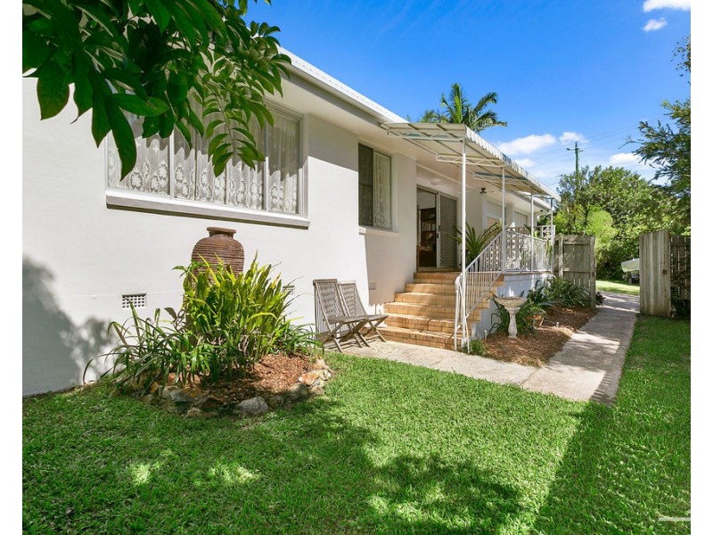2 Ridge Street, Tewantin QLD 4565