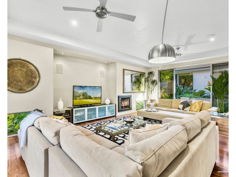 4 Lakeside Drive, Peregian Springs QLD 4573