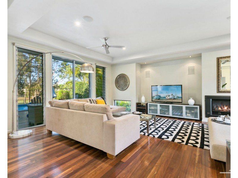 4 Lakeside Drive, Peregian Springs QLD 4573