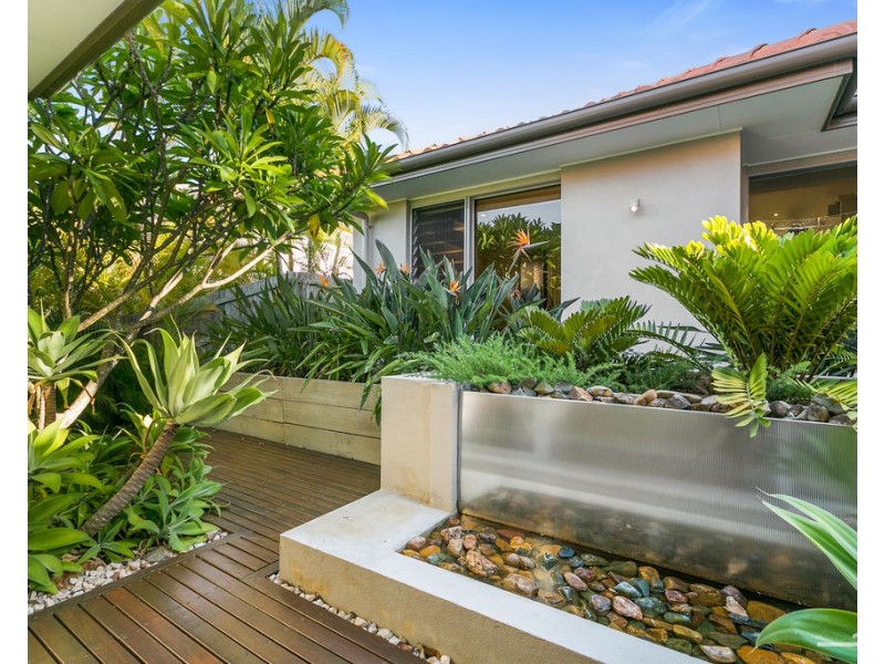 4 Lakeside Drive, Peregian Springs QLD 4573