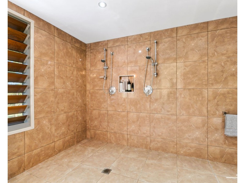 4 Lakeside Drive, Peregian Springs QLD 4573