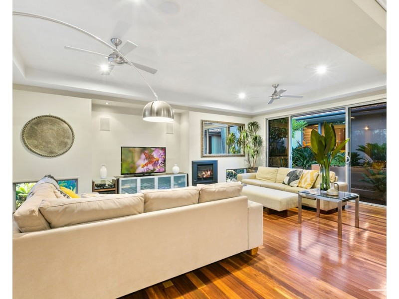 4 Lakeside Drive, Peregian Springs QLD 4573