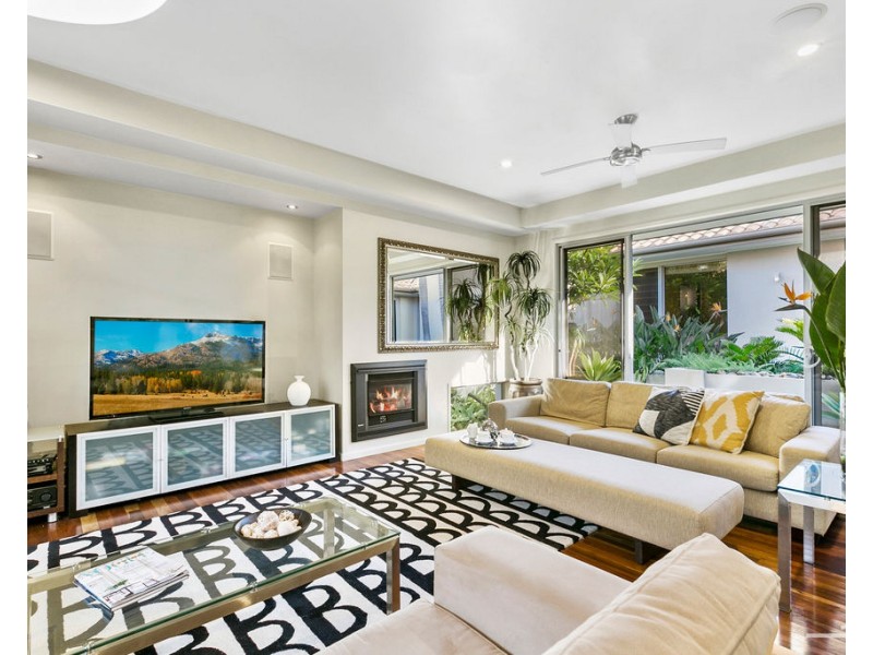 4 Lakeside Drive, Peregian Springs QLD 4573