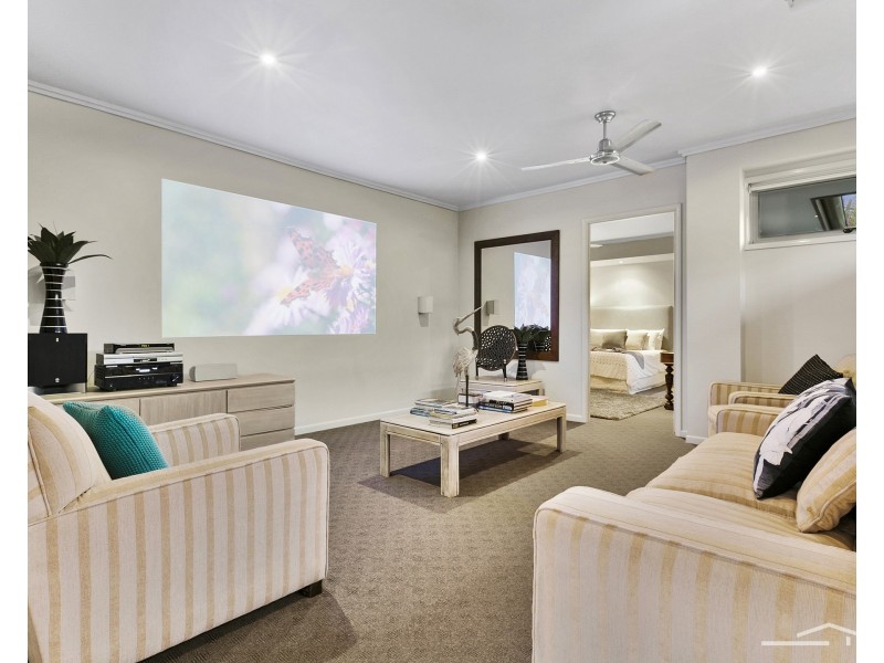 4 Lakeside Drive, Peregian Springs QLD 4573