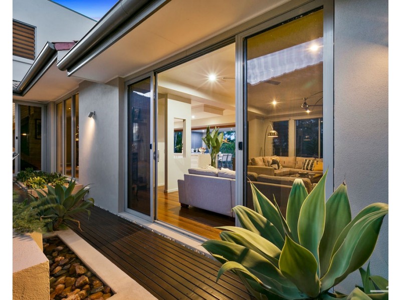 4 Lakeside Drive, Peregian Springs QLD 4573
