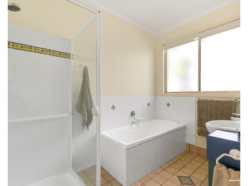 12 Viewland Drive, Noosa Heads QLD 4567