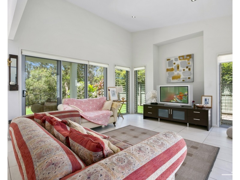 10 Greenside Court, Peregian Springs QLD 4573