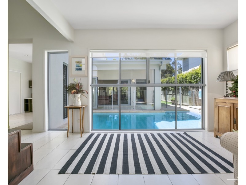 10 Greenside Court, Peregian Springs QLD 4573